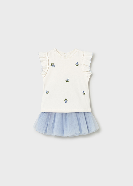 Conjunto saia tule e t-shirt com folhos