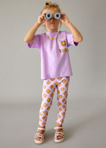 Conjunto leggings estampado e t-shirt